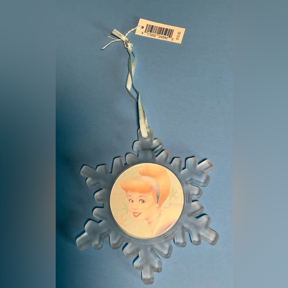 Cinderella Ornament 2000. Pale Blue Glass Snowflake Glass. The Disney Store NWT